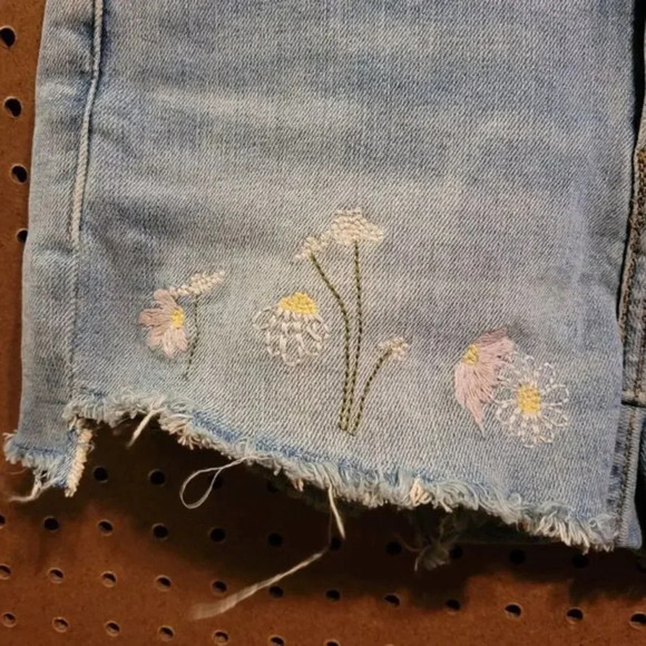 $$$ Women's‎ Cut off Levi's Jean shorts SZ 26 - Picture 3 of 9